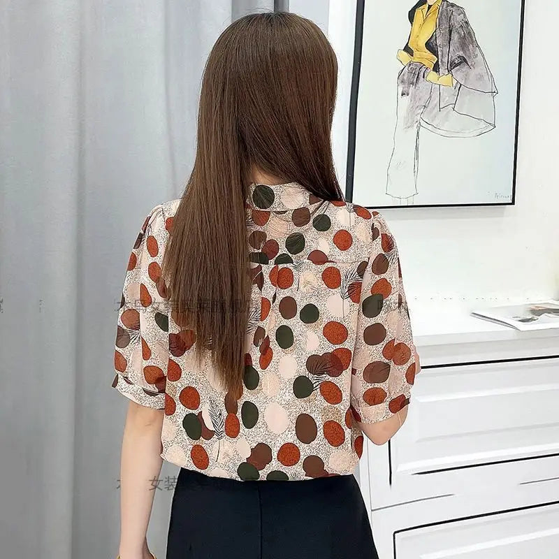 Zomerse Polka Dot Blouse van Blooming Breeze