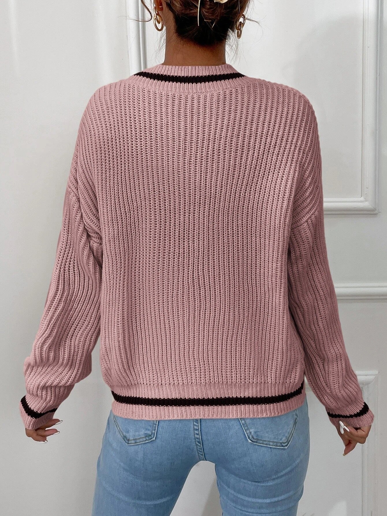 Vrouwelijke Trui met V-Hals en Kleurrijk Patchwork
