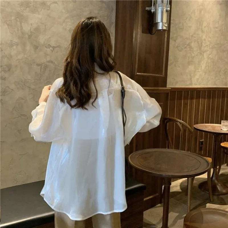 Stijlvolle Glimlach Satijnen Oversized Blouse voor Vrouwen