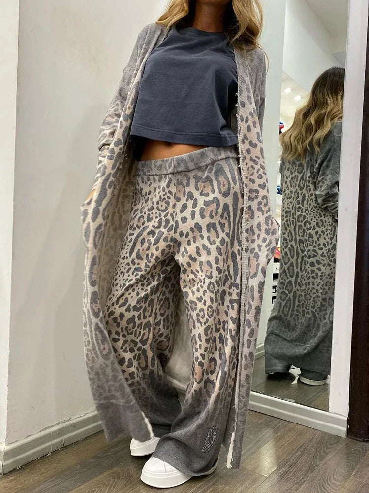 Dame Set Luipaardprint: Vest, Broek en Jas met Lange Mouwen - Mode Vibes