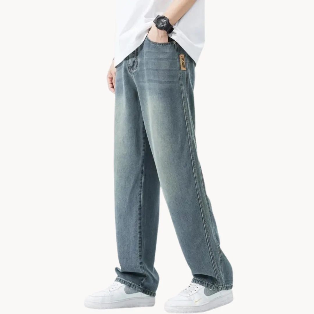 Relaxed fit jeans met lichte wassing