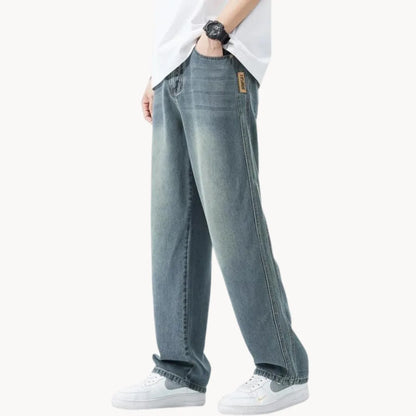 Relaxed fit jeans met lichte wassing