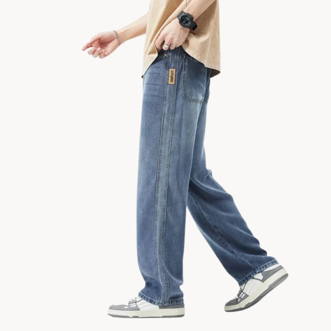 Relaxed fit jeans met lichte wassing