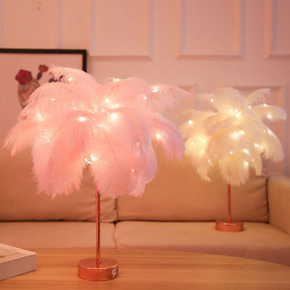 Unieke Ostrich Nachtlampje Rosegoud met Veren Decoratie