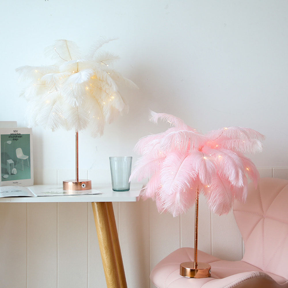 Unieke Ostrich Nachtlampje Rosegoud met Veren Decoratie