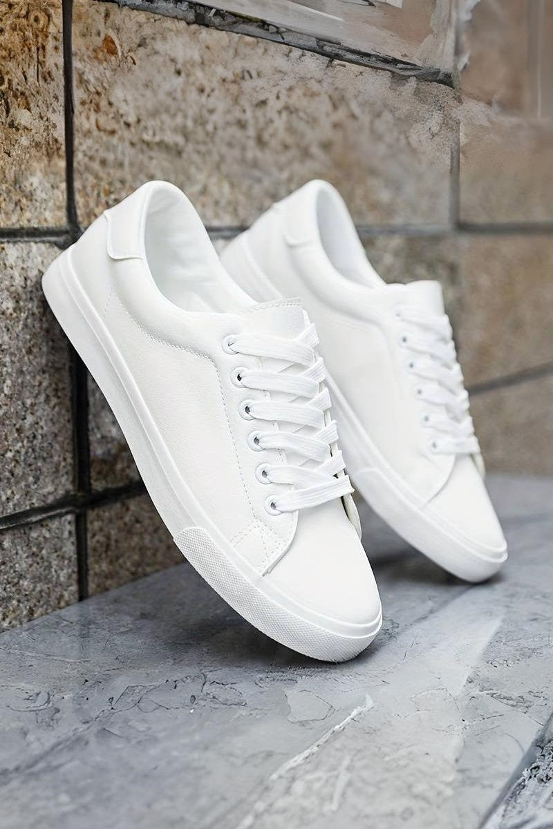 Witte Sneakers voor Mannen en Vrouwen Elegante Stijl