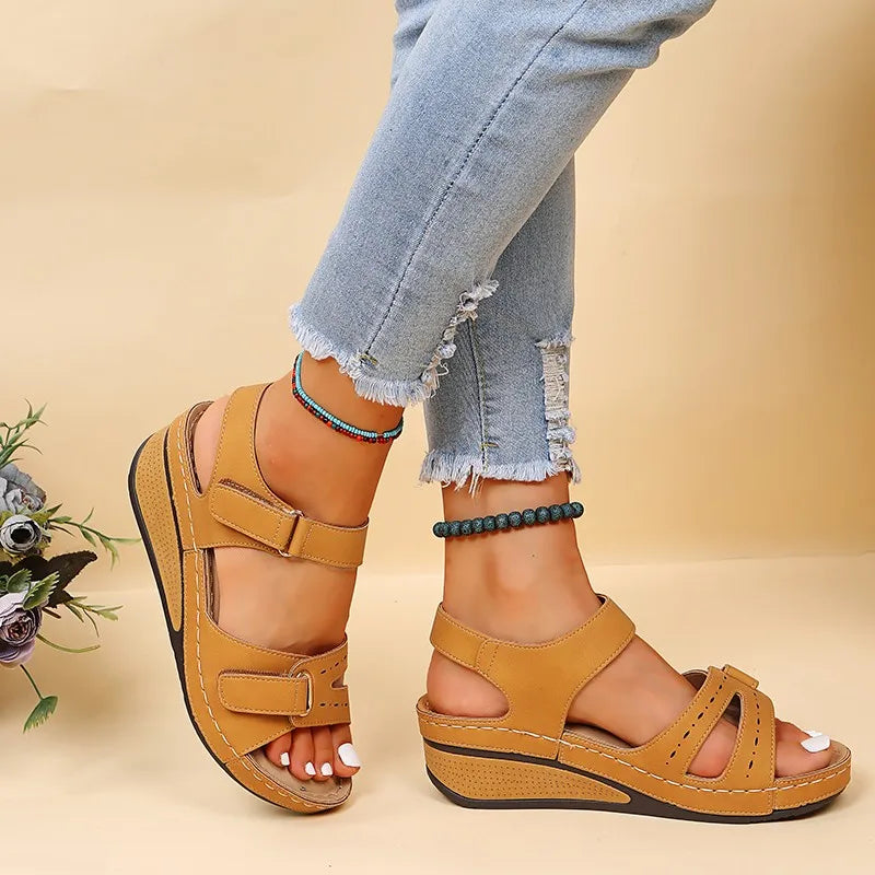 ChiqueZon Casual Sandalen