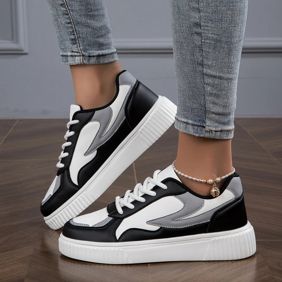 LunaFlex Casual Sneakers