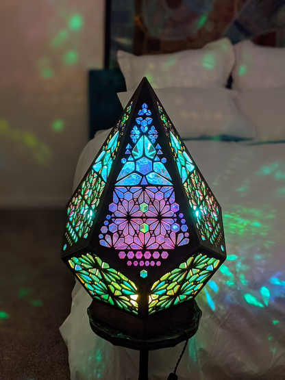 Stijlvolle Glas-in-Lood LED Tafellamp Modern Design