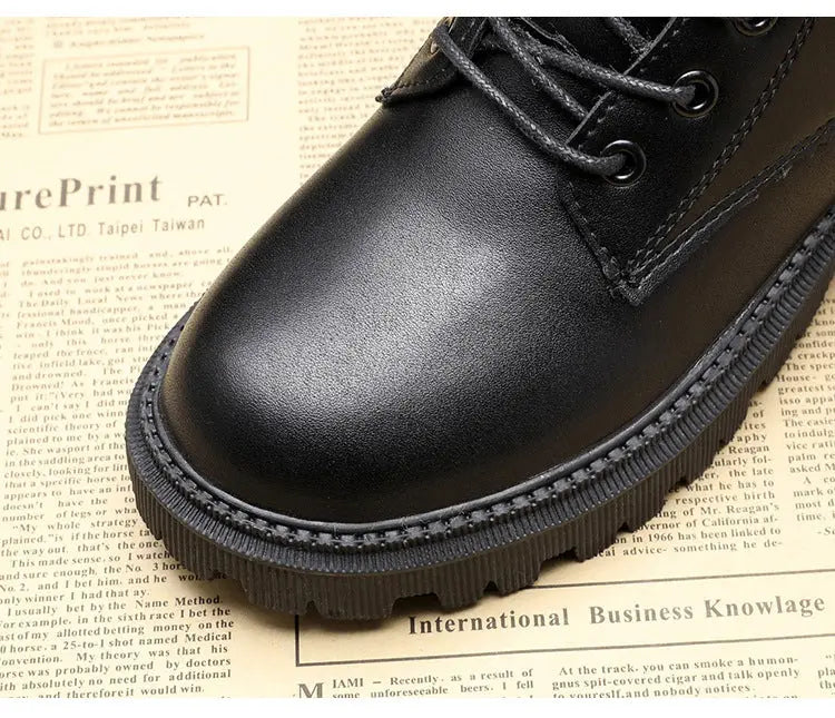 Leren Veterschoenen Zwart Gevoerd Profielzool