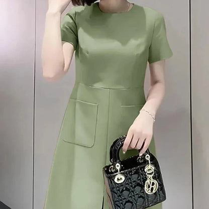 LuxeLoom Elegant Pocket Jurk