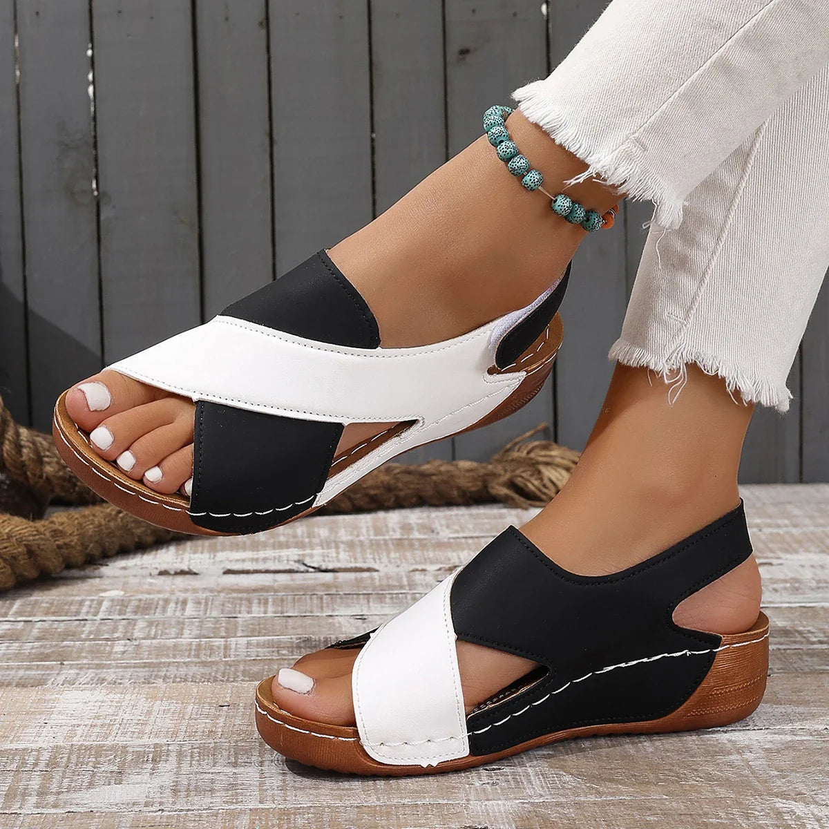 Caithlin | Contrastkleurige Wedge Sandalen