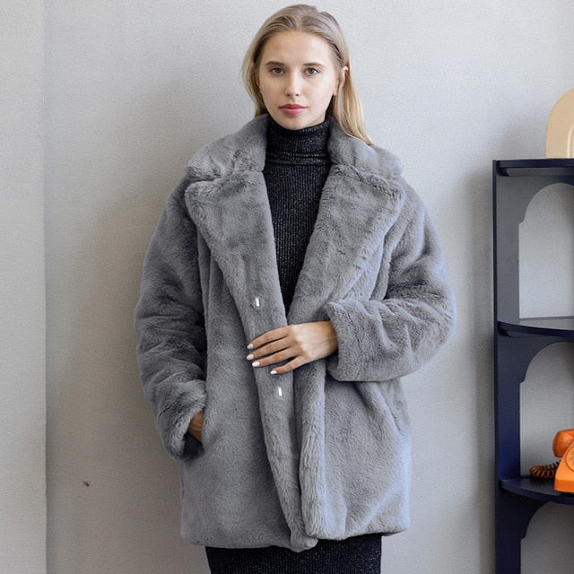 Warme Faux Fur Jas voor Vrouw Wintercollectie