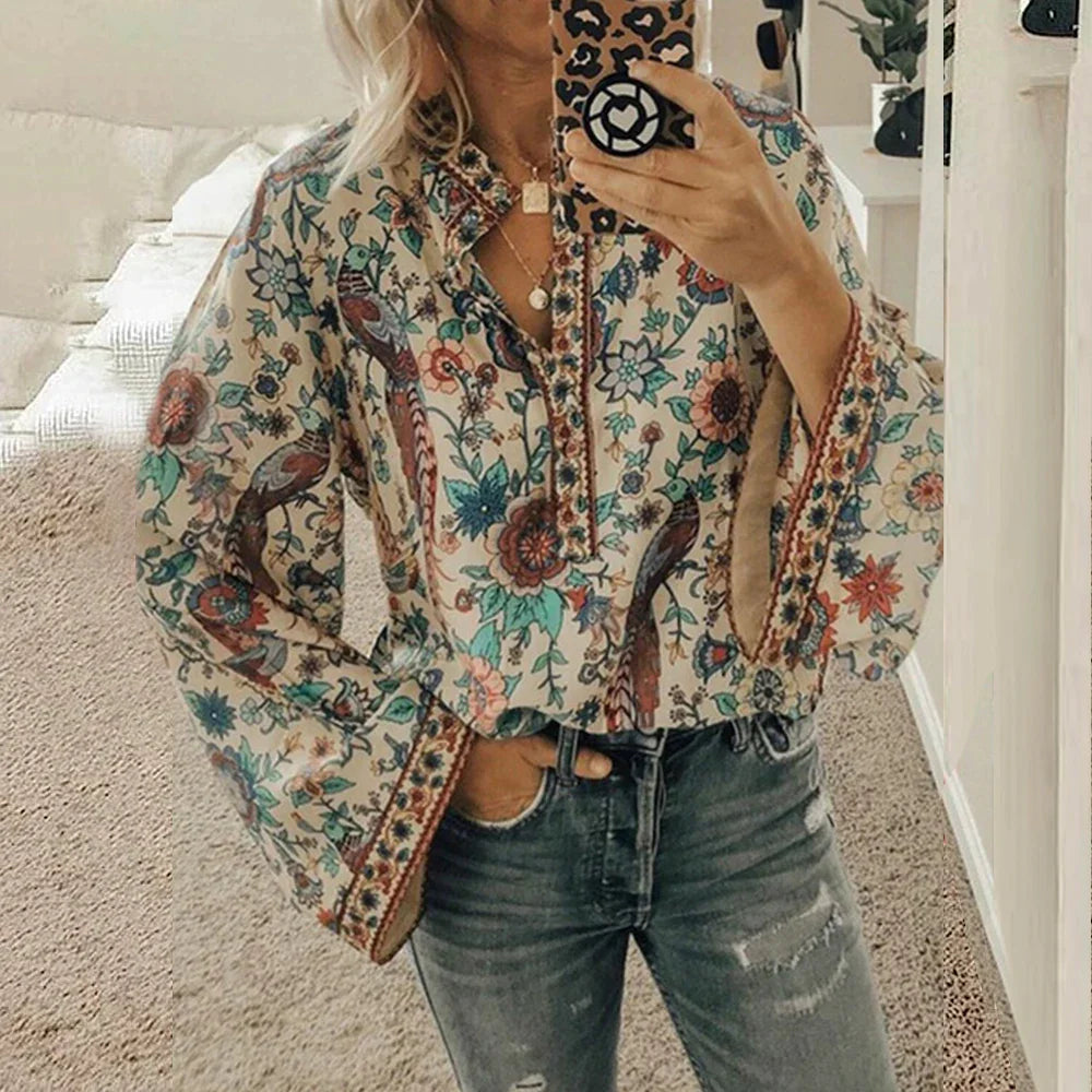 Vrouwelijke Bloes met Boho Bloemenprint