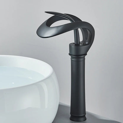 Wastafelkraan Messing met Watervaluitloop Modern Design