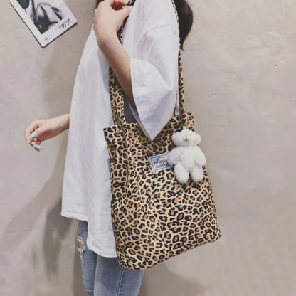 Chic Leopard Schoudertas van VivaModa