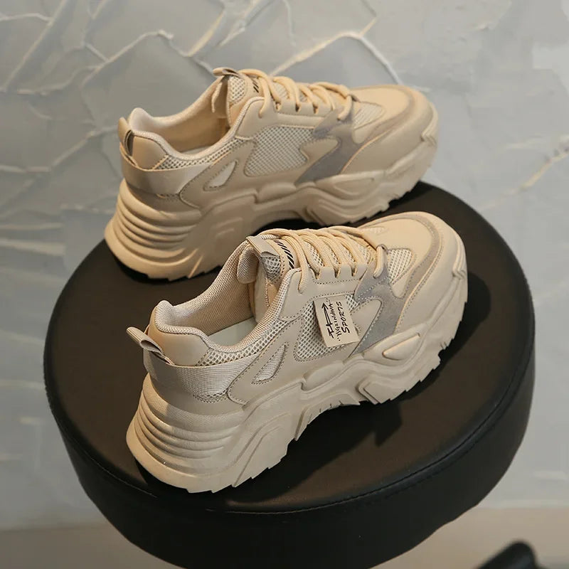 LuxeLucht Mesh Sneakers