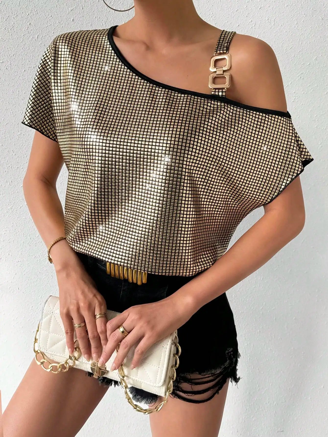 Vrouwelijke Asymmetrische Top met Kraag