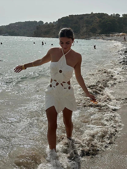 Sexy Minijurk met 3D Bloemen en Open Rug