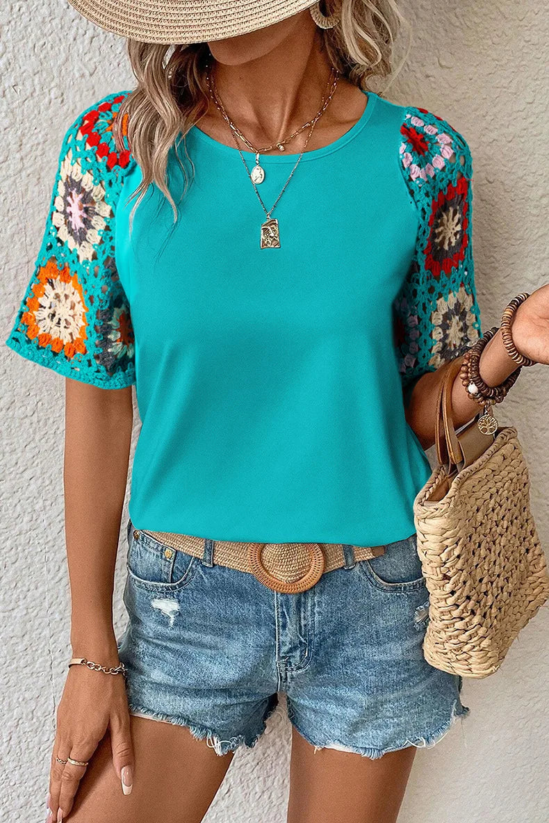 Vrouwelijke Blouse met Gehaakte Kanten Mouwen