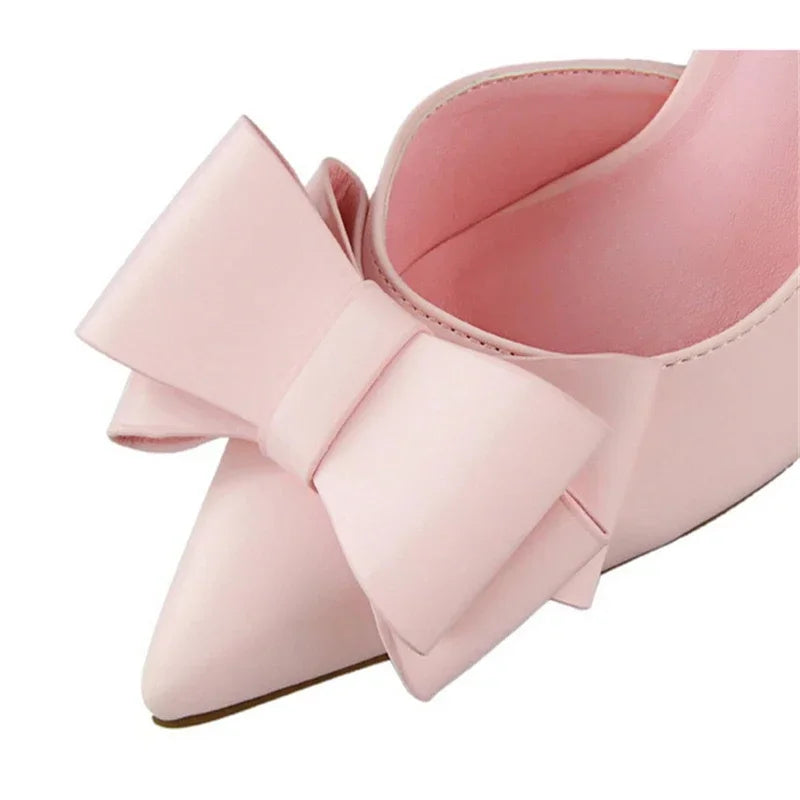 Elegante Pumps met Strik Detail en Puntige Neus