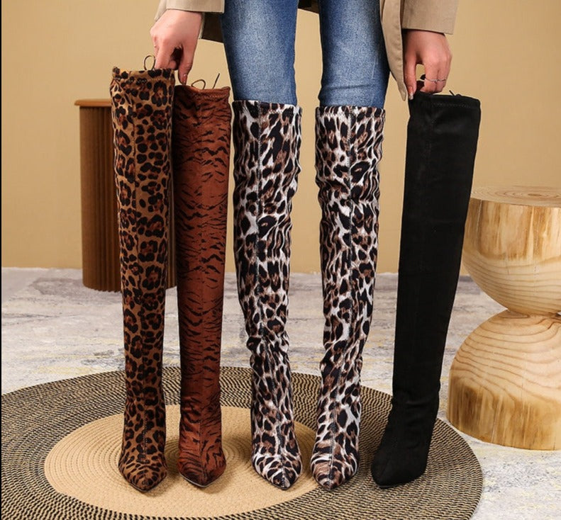 Knielaarzen met Dierenprints en Zwart Model - Mode Vibes