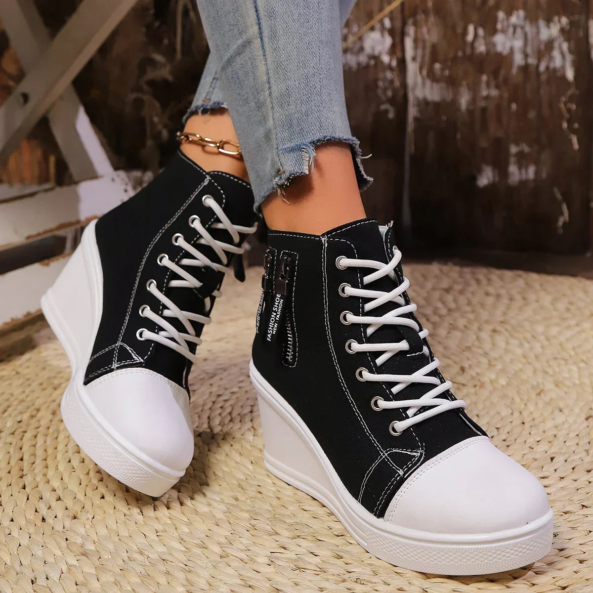 Elegante Wedge Sneaker met Ritssluiting en Verborgen Hak