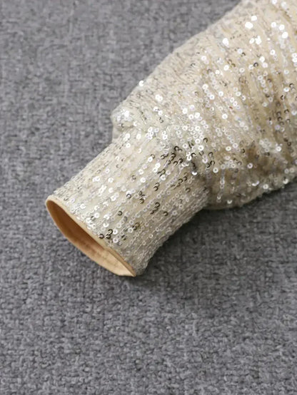 Sara | Mini abito glamour con spalle scoperte
