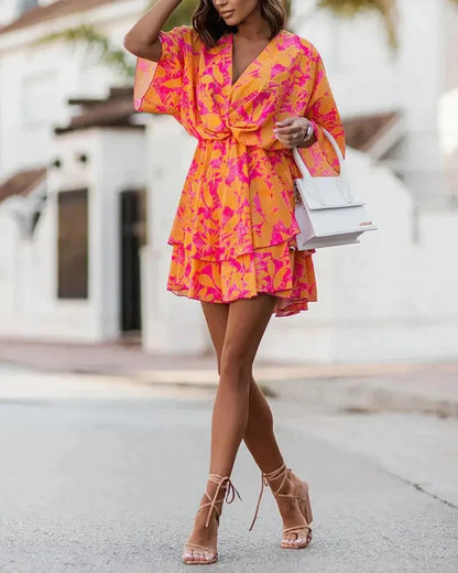Vrouwelijke Zomerjurk met Ruches en Bloemenprint