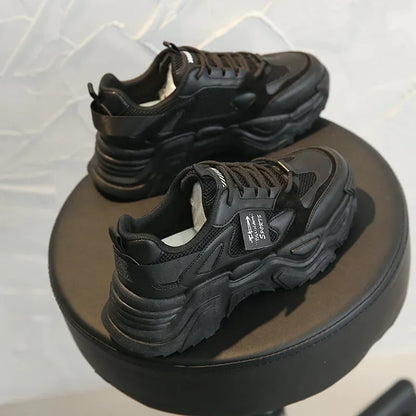 LuxeLucht Mesh Sneakers
