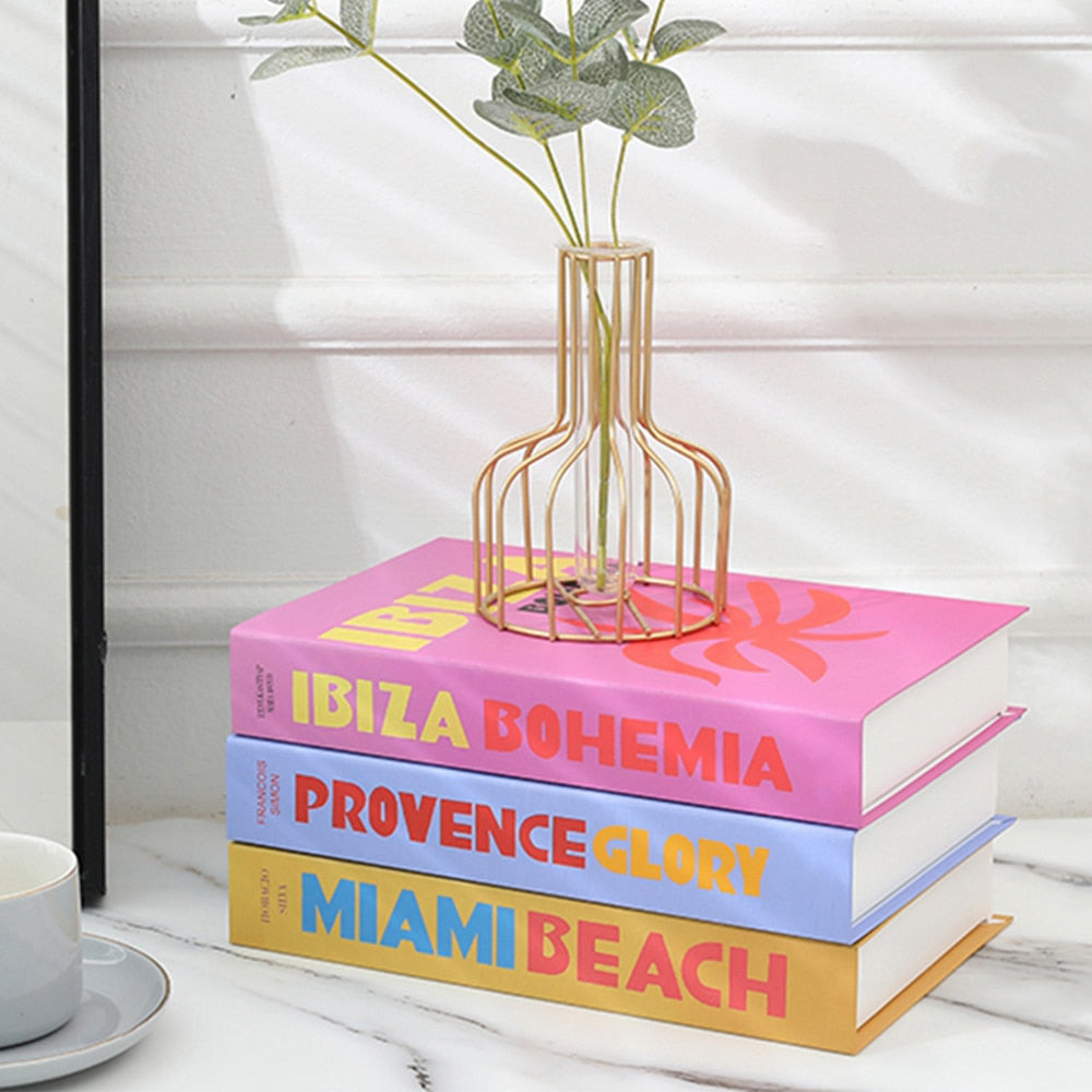 Woonkamer Decoratie Boeken voor een Vrolijke Woonkamer - Mode Vibes