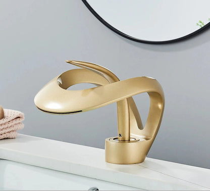 Wastafelkraan Messing met Watervaluitloop Modern Design