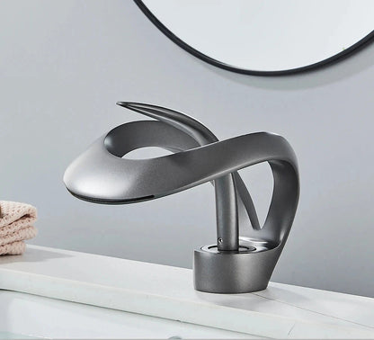 Wastafelkraan Messing met Watervaluitloop Modern Design