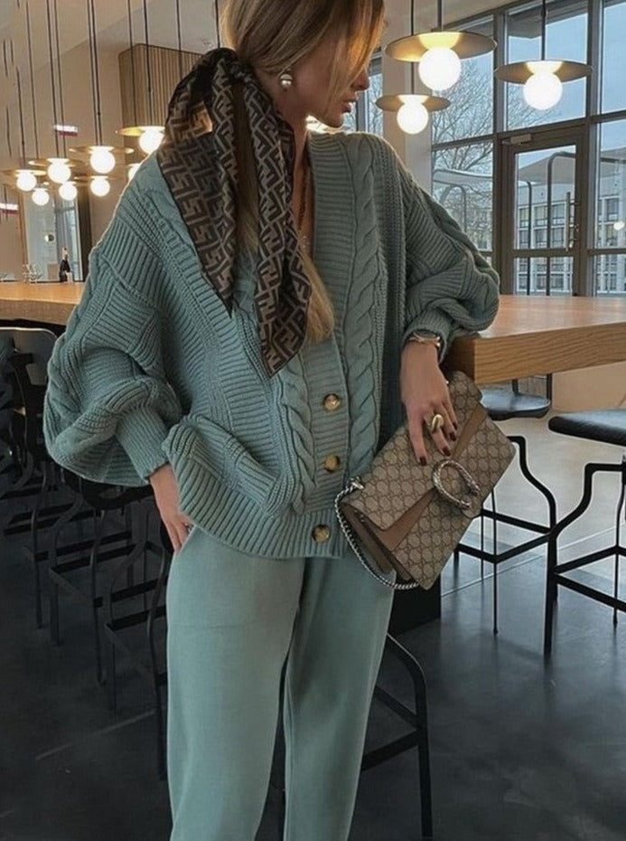 Warme Gebreide Set: Vest en Broek voor Vrouw