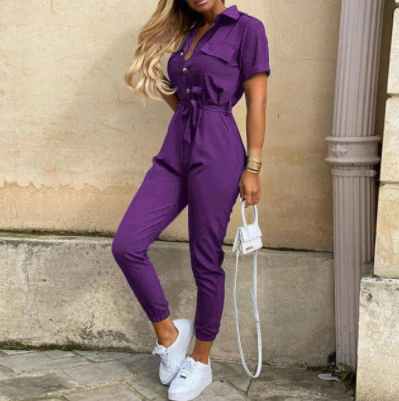 Elegante Jumpsuit Met Knoopsluiting Minimalistisch Design