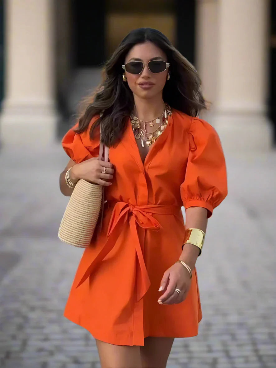 Noa | Korte zomerjurk met riem voor dames | Oranje