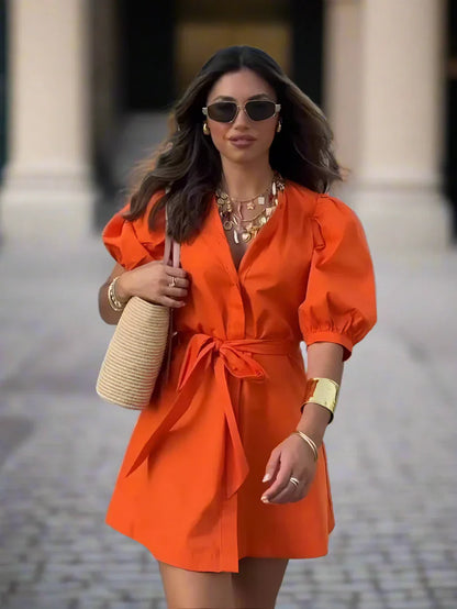 Noa | Korte zomerjurk met riem voor dames | Oranje