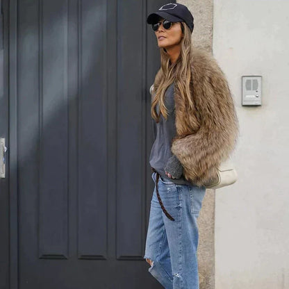 Dames Cropped Jas van Imitatiebont - Casual en Chic voor Elke Gelegenheid