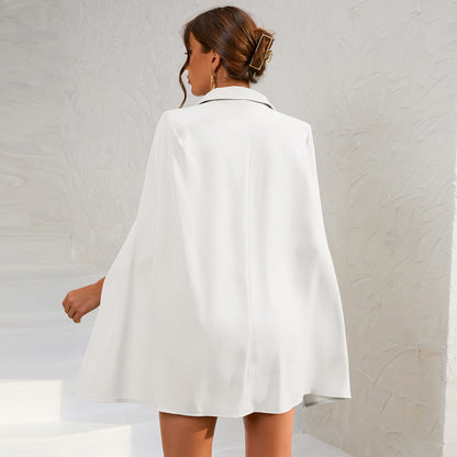 Zwarte Cape Jurk met Gouden Versiering en Blazer Model