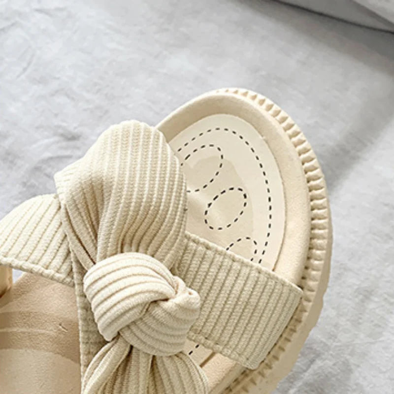 Aurora Chic Platform Sandalen