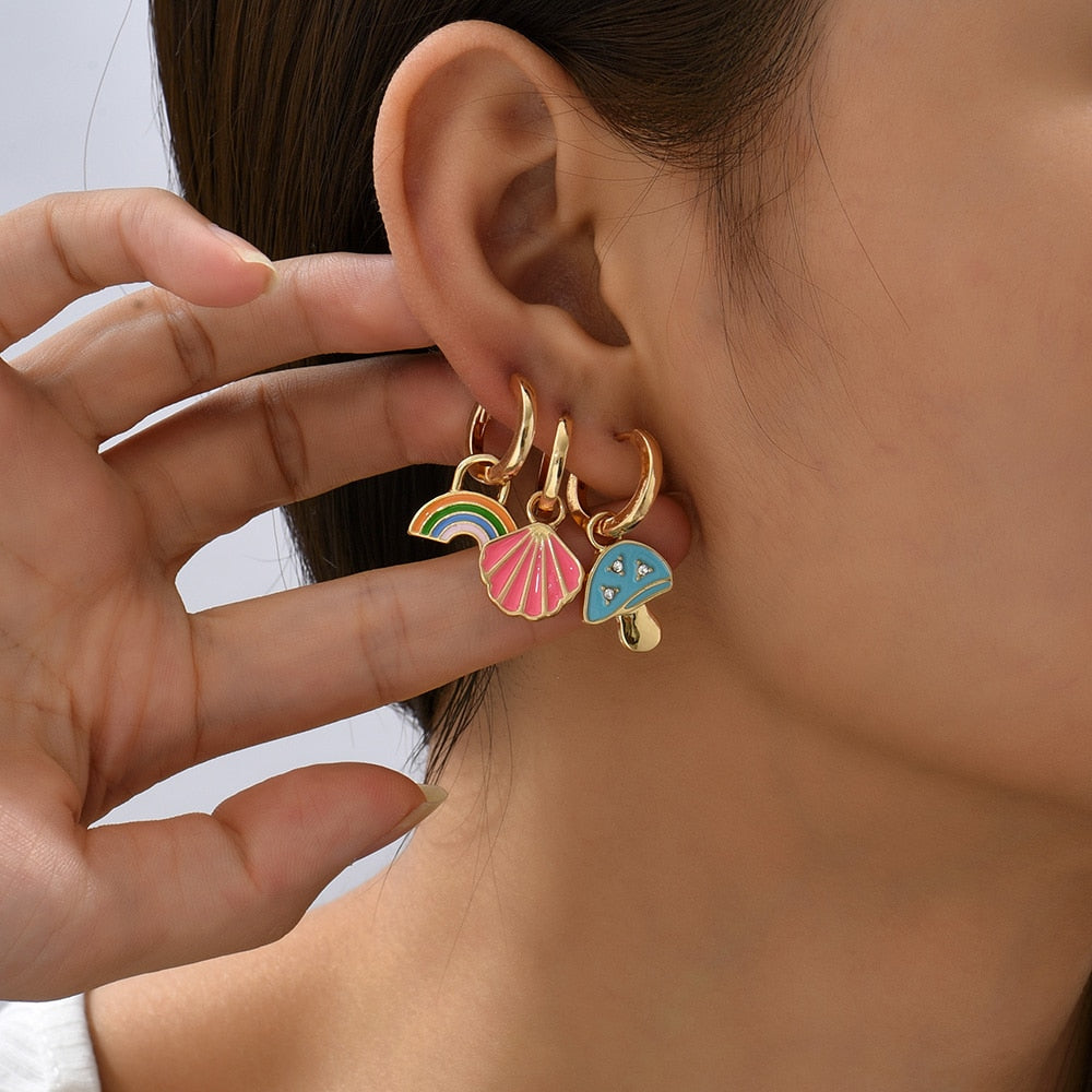 Goudkleurige Oorbellen Set van 3: Regenboog, Schelp en Paddenstoel - Mode Vibes