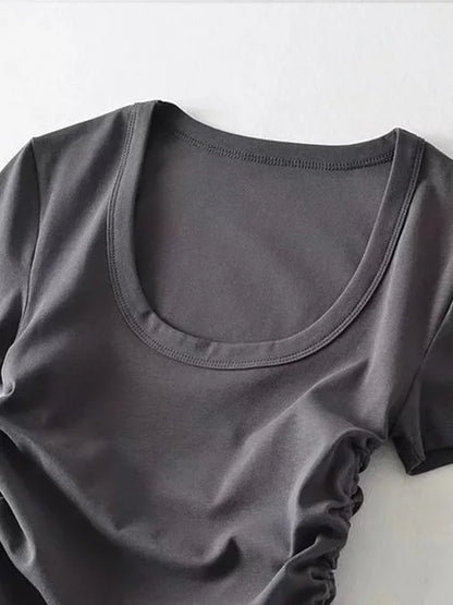 Verleidelijke Zijden Crop Tops voor de Zomer