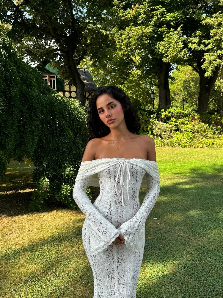 Elegante Maxi Jurk Off-Shoulder met Kant en Ruches