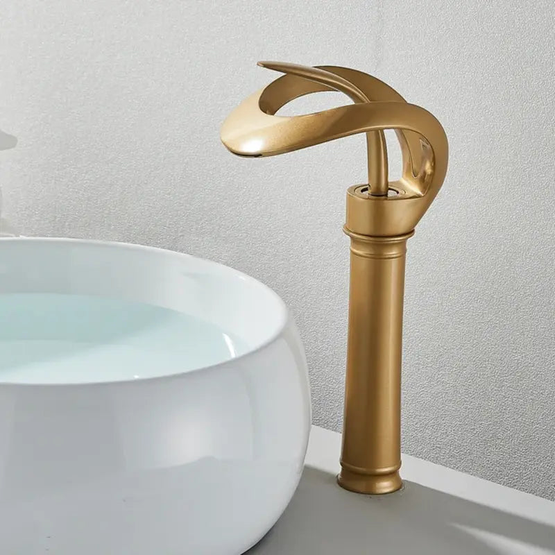 Wastafelkraan Messing met Watervaluitloop Modern Design