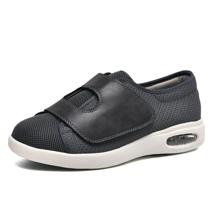 Sneakers met extra brede pasvorm en klittenbandsluiting
