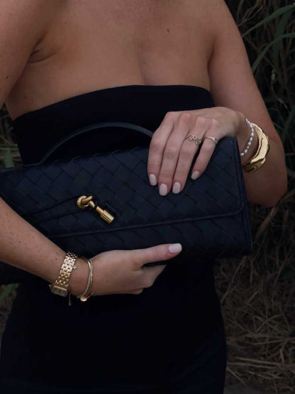 Chique Gevlochten Vegan Leren Clutch – Tijdloze Elegantie
