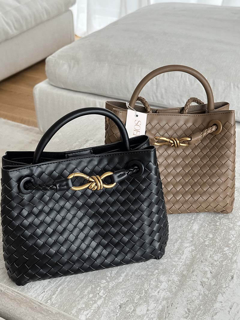 Kleine Gevlochten Schoudertas Met Elegant Design