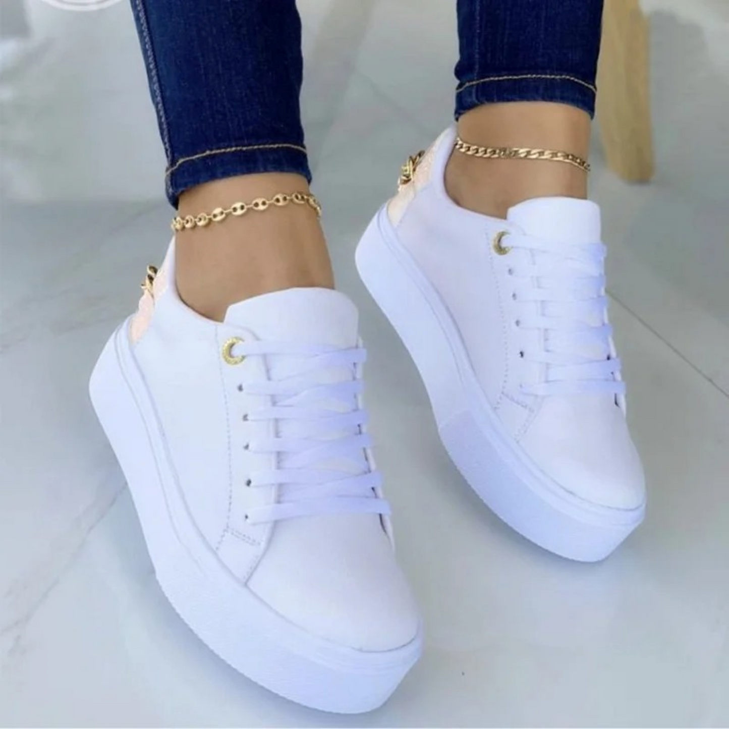 Witte Leren Sneakers met Ketting Comfortabele Loopschoenen