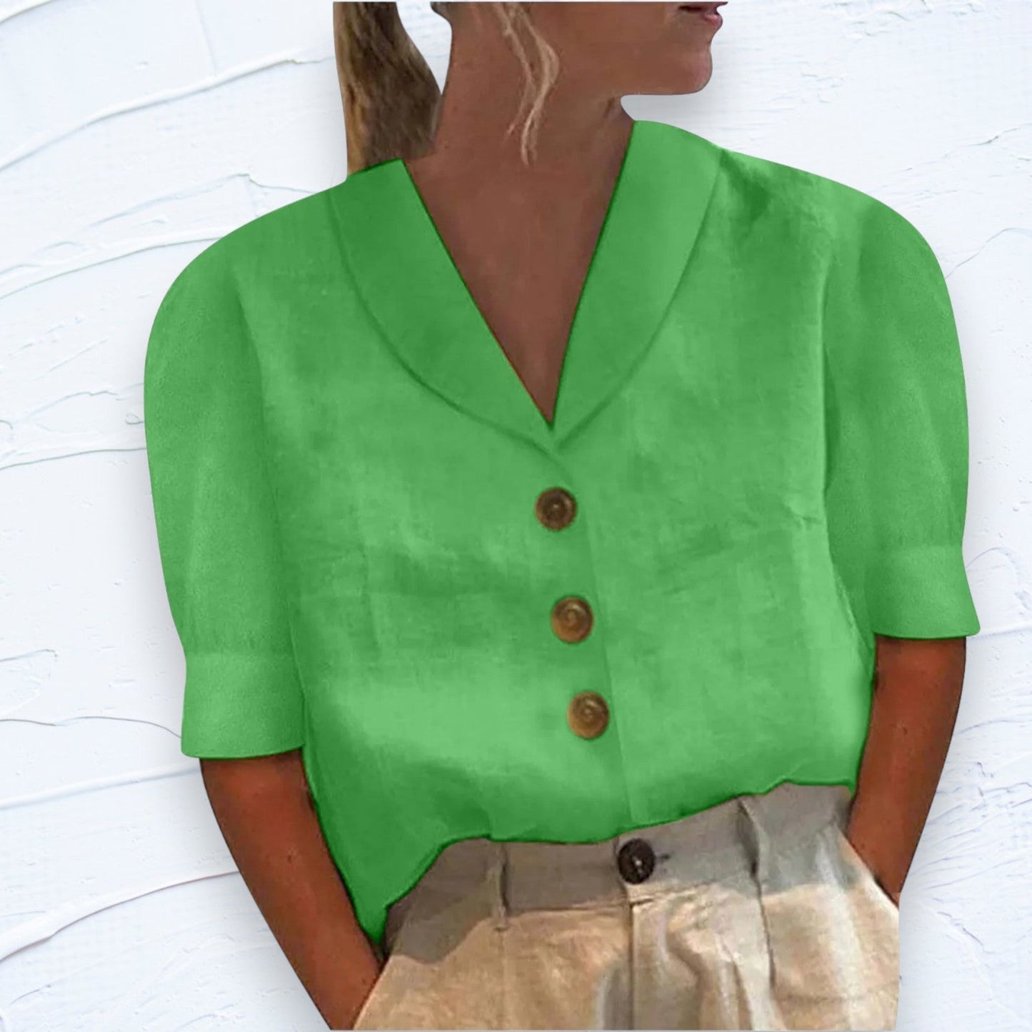 Stephanie | Blouse met traditionele kraag en knoopsluiting