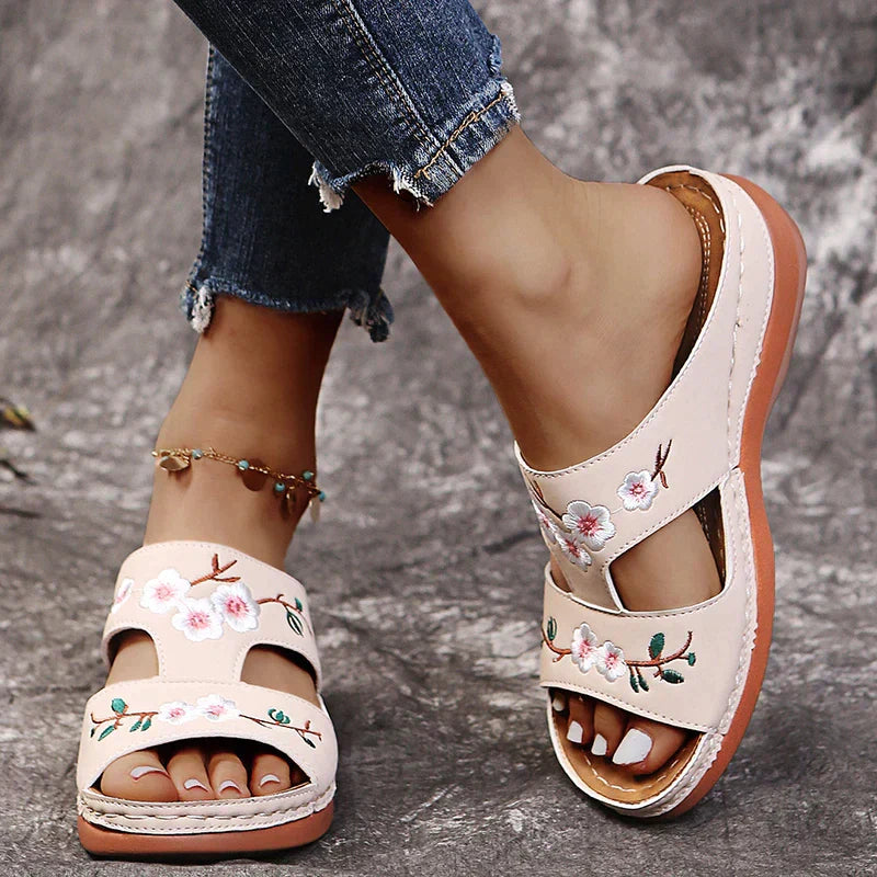 Velanora - Orthopedische Retro Bloem Sandalen